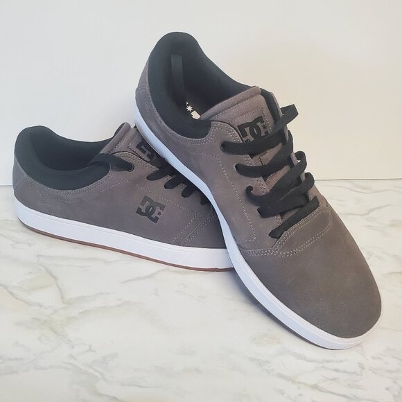 NWOT DC Brown Suede Sneakers, Men´s Size 11